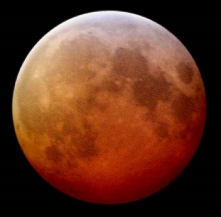 In arrivo l’eclissi totale di Luna più lunga del secolo. Osservazione guidata a Monte D’Aria.