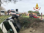 Auto e furgone si scontrano, 70 enne soccorso dall'eliambulanza