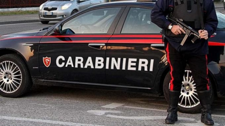 Movida del giovedì sera: controlli dei Carabinieri di Camerino.