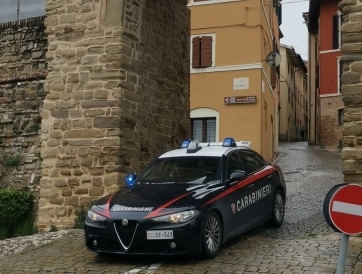 Lite in centro a Tolentino: arrestato giovane armato