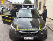 Contratti telefonici luce e gas, maxi frode fiscale per oltre 15 mln e tre denunce