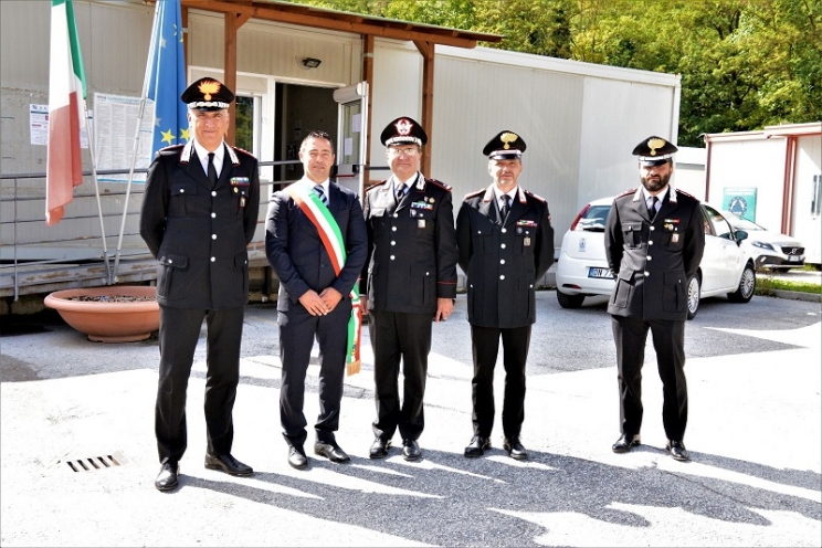 Pieve Torina, giornata &quot;storica&quot;: consegnati i nuovi alloggi per i carabinieri