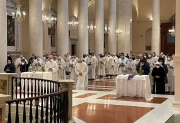 La Messa Crismale riunisce per la prima volta le due diocesi