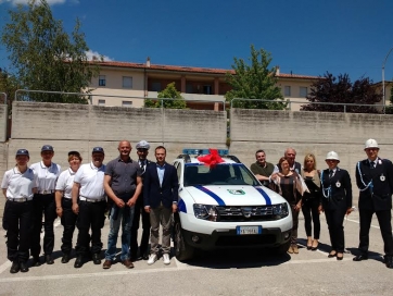 Dalla Romagna gara di solidarietà per la Polizia municipale di Camerino. Consegnato un Suv Dacia Duster