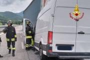 Alla guida di un furgone tampona un Tir, muore un quarantaduenne