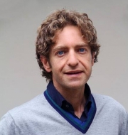 Centro sociale Vallicelle, Fanelli attacca Pasqui e Lucarelli